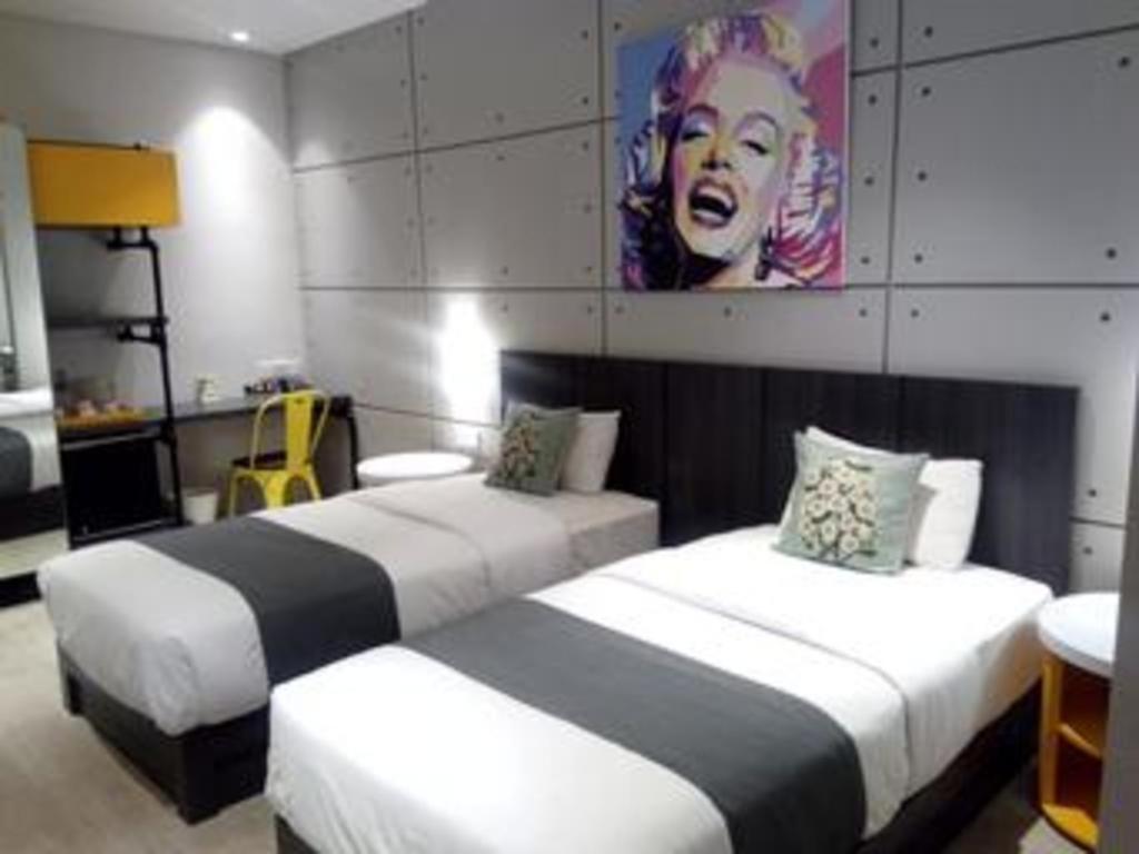 Hotel Cemerlang