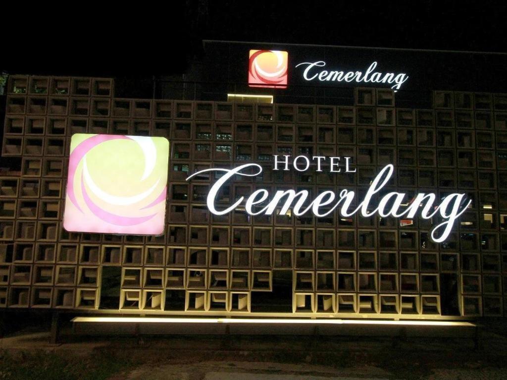 Cemerlang Hotel 3*